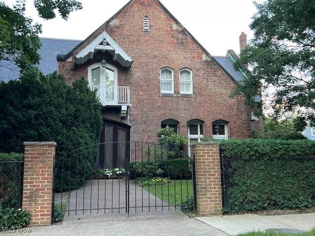 27 Garfield Lane - Photo 1