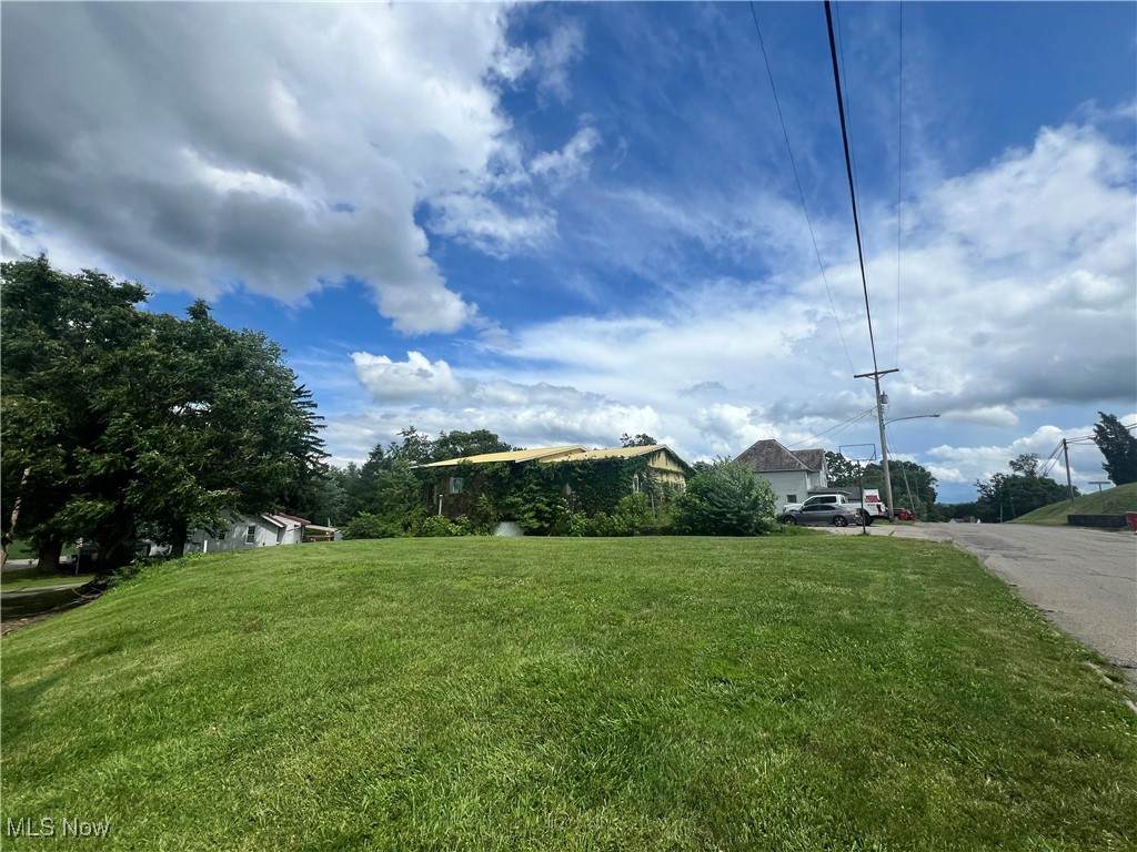 260 Zanesville Road - Photo 1