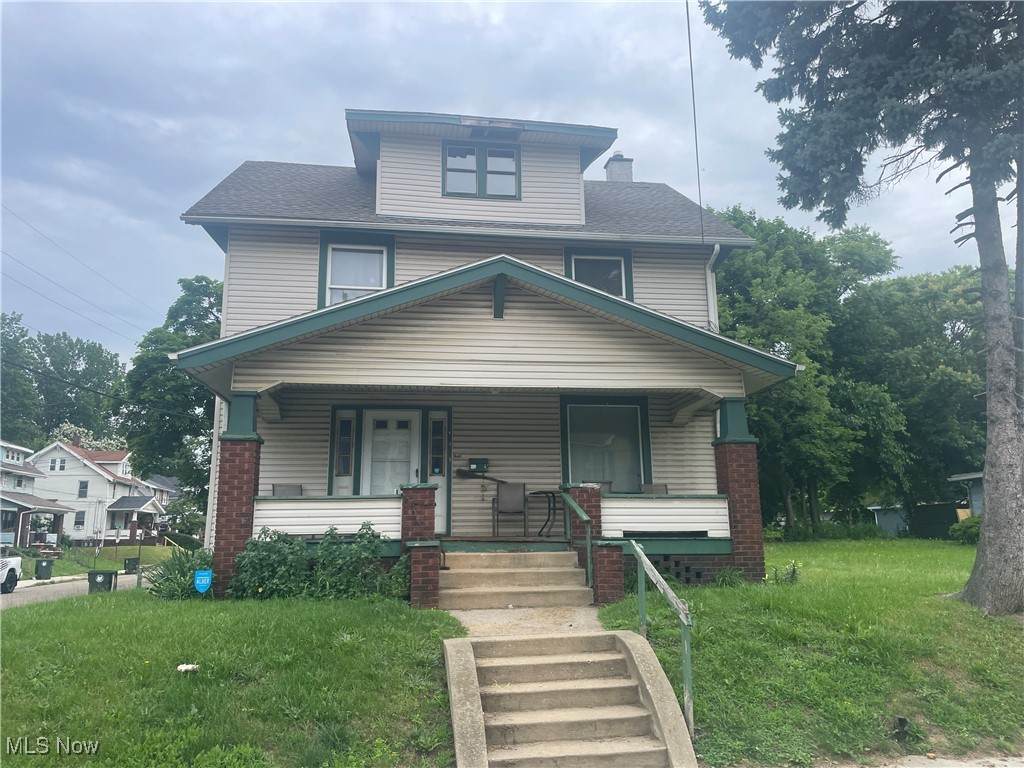 1221 9th Street - Photo 1