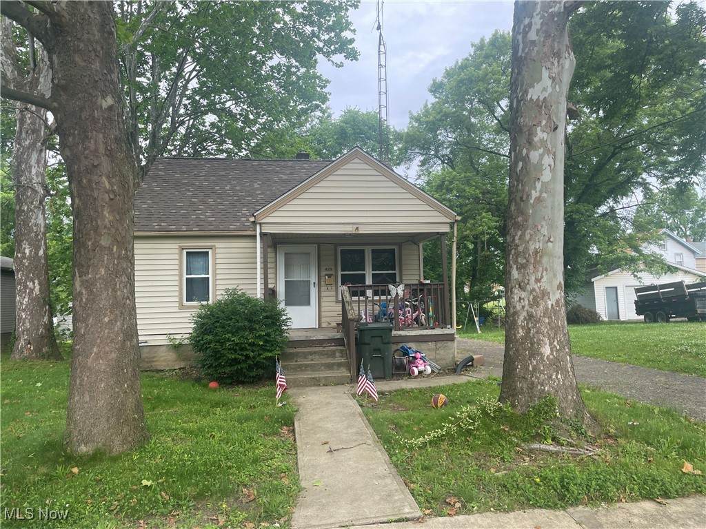 429 Gobel Avenue - Photo 1