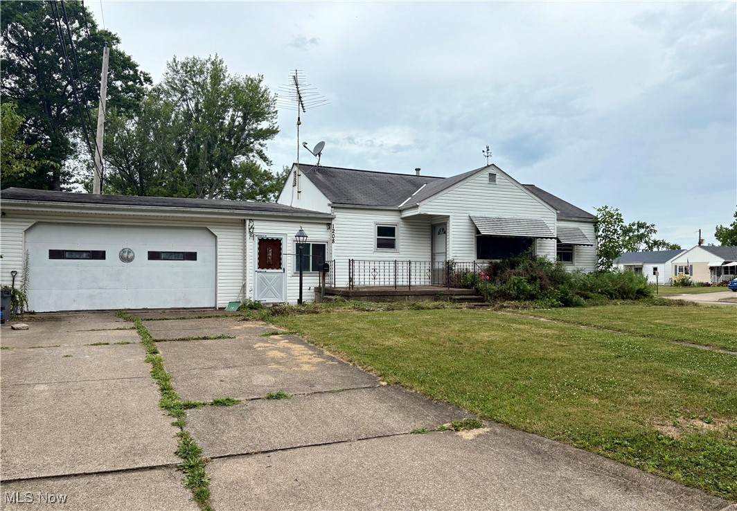 1208 Parkview Avenue - Photo 1