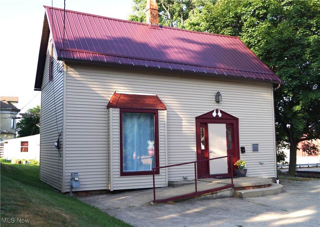 208 2nd Street - Photo 1