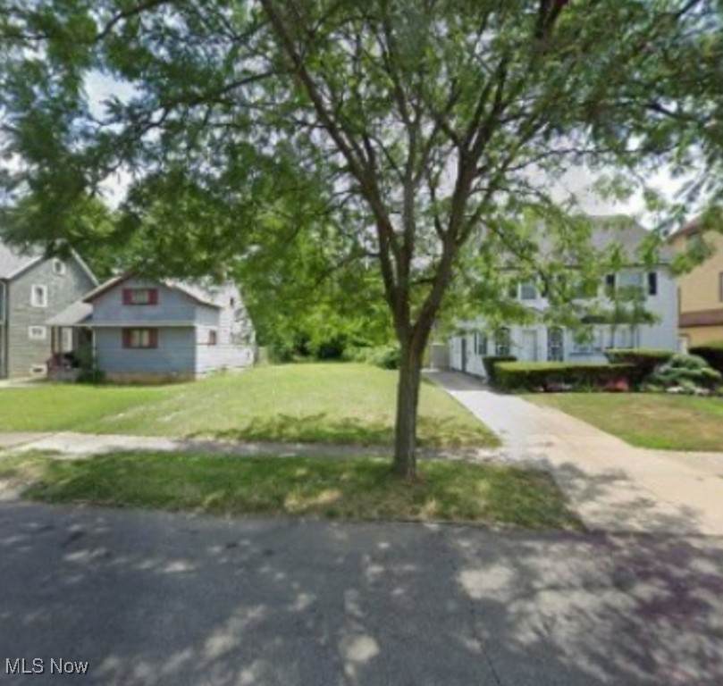 907 Nela View Road - Photo 1