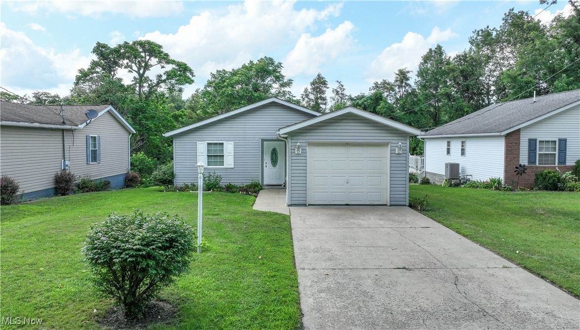 215 Railroad Street - Photo 1