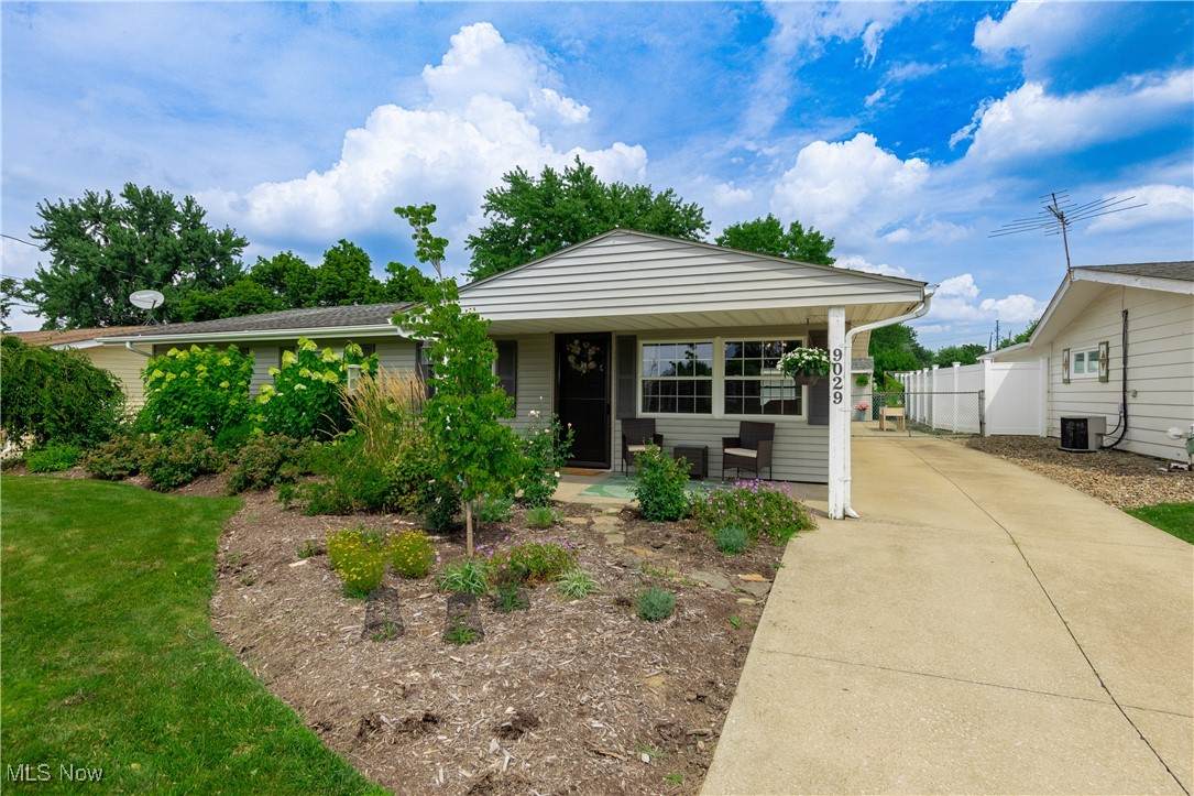 9029 Cambridge Drive - Photo 1