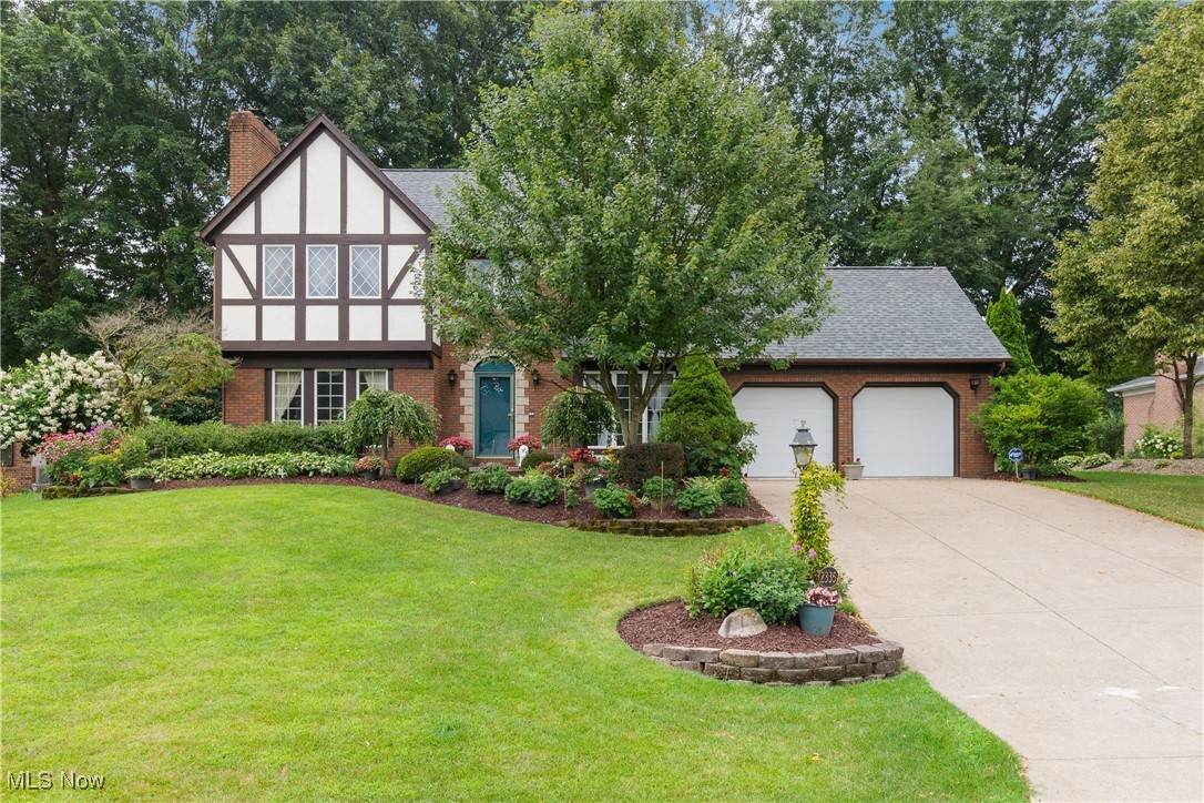 2335 Fallen Oak Circle - Photo 1