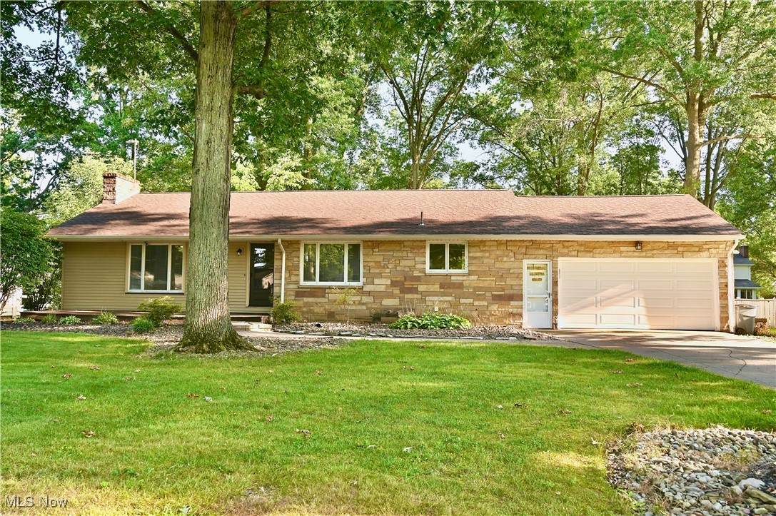 365 Sleepy Hollow Drive - Photo 1