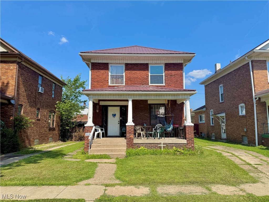808 Oakmont Avenue - Photo 1