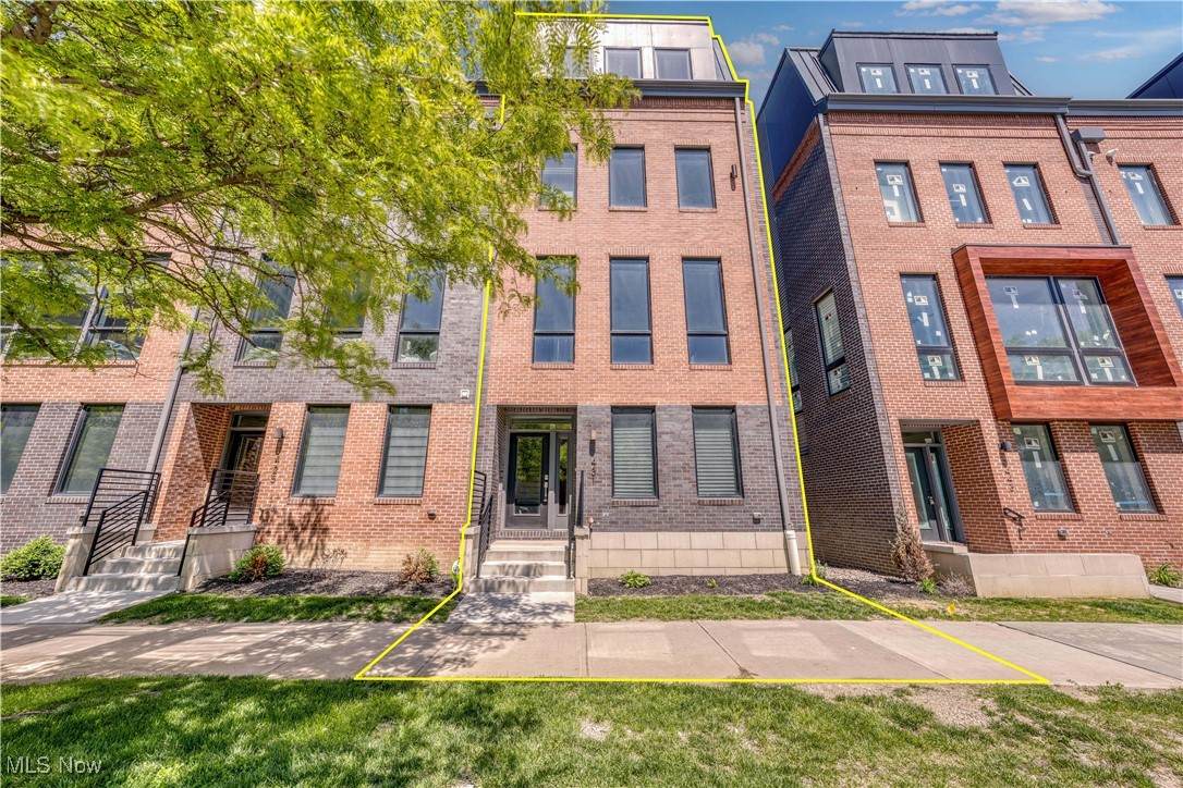 1431 Superior Avenue - Photo 1