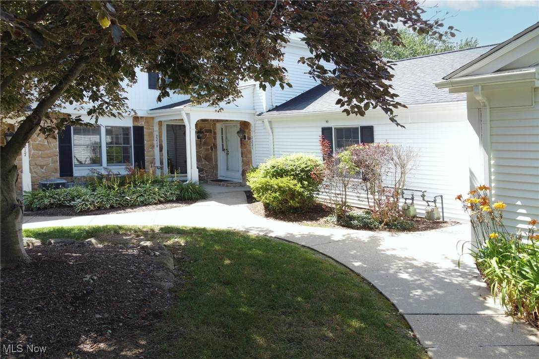 2219 Fairway Boulevard - Photo 1