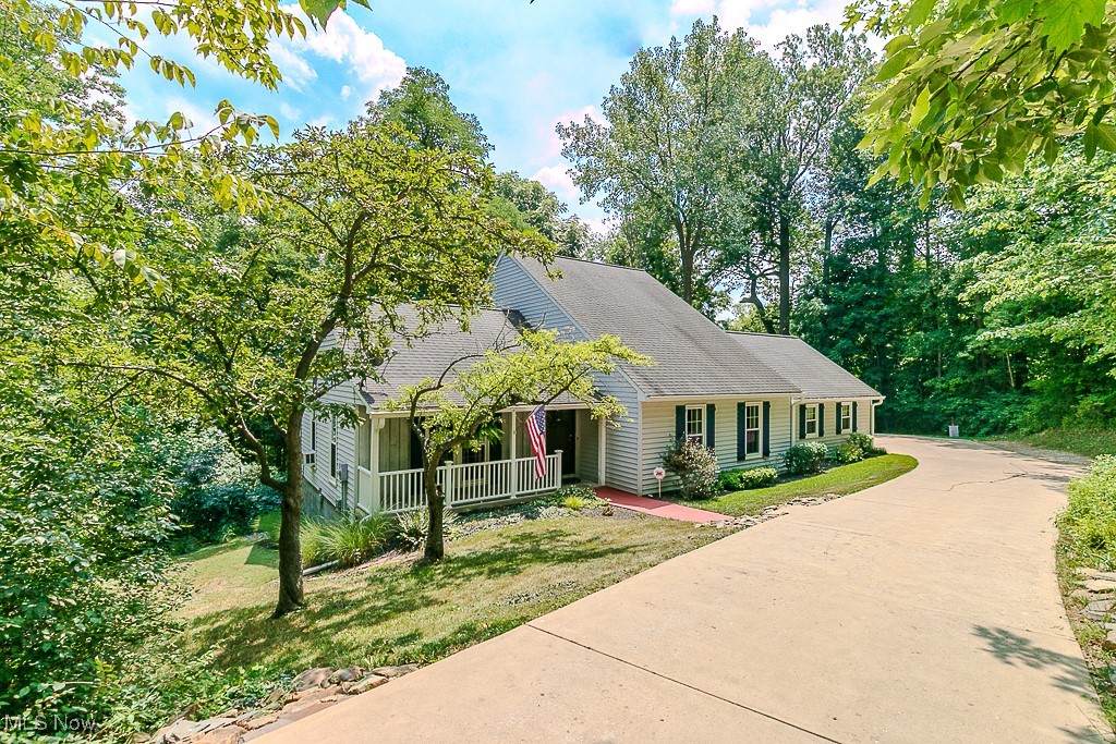 6423 Auburn Road - Photo 1