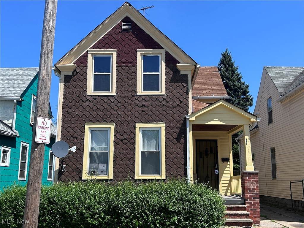 1011 72nd Street - Photo 1
