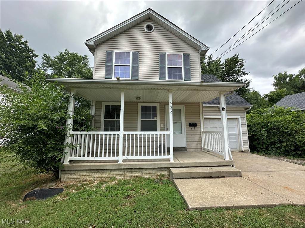 933 37th Street - Photo 1