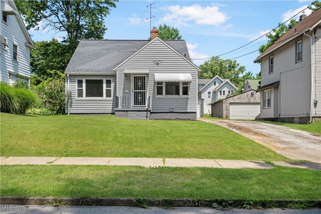 1001 Emma Avenue - Photo 1