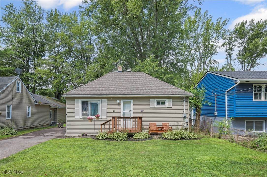 5492 Pleasant Street - Photo 1
