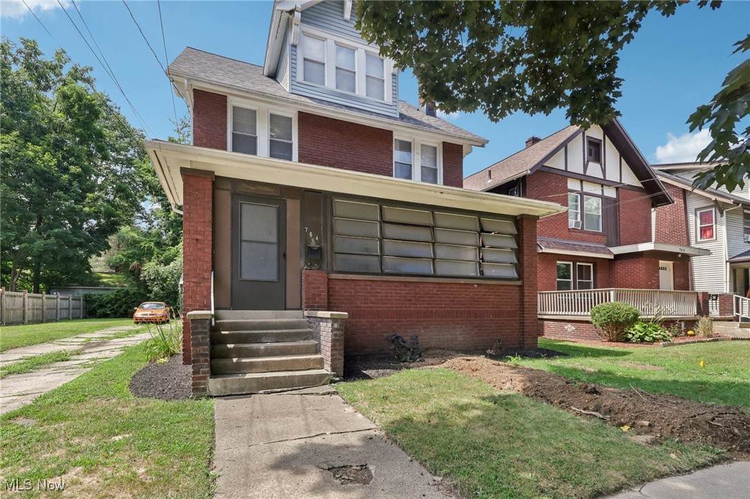 764 Chalker Street - Photo 1