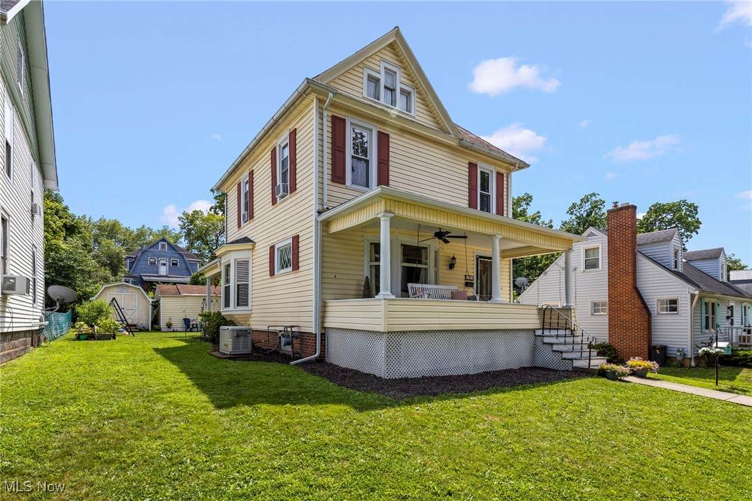 121 Banning Avenue - Photo 1