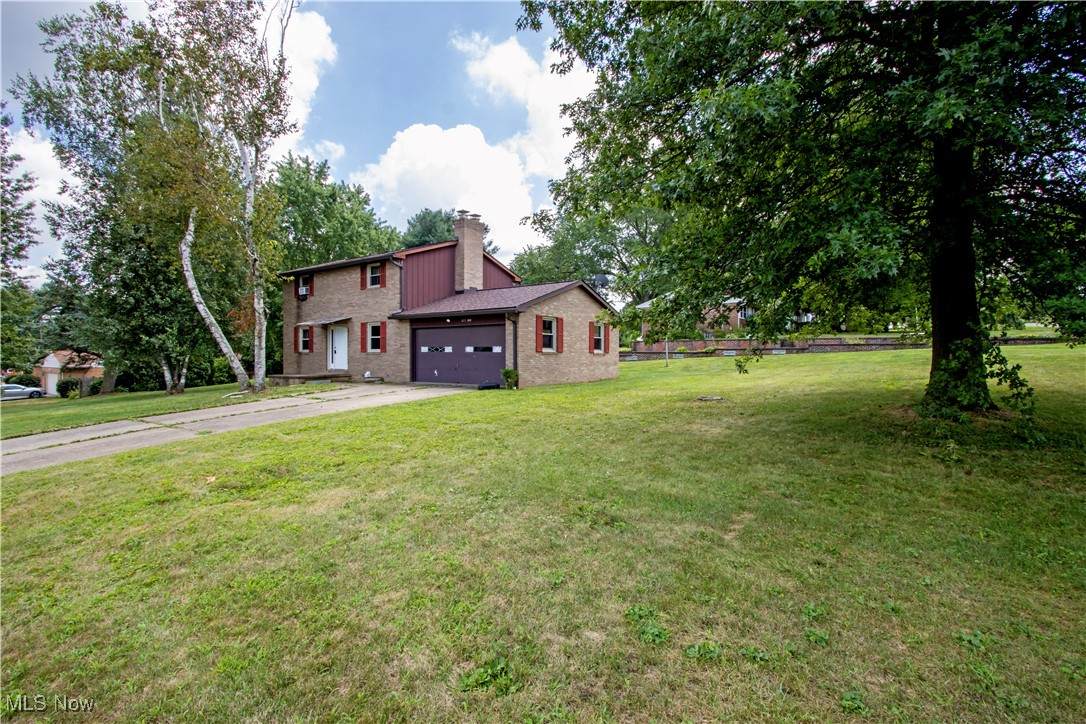 207 Valley View Drive - Photo 1