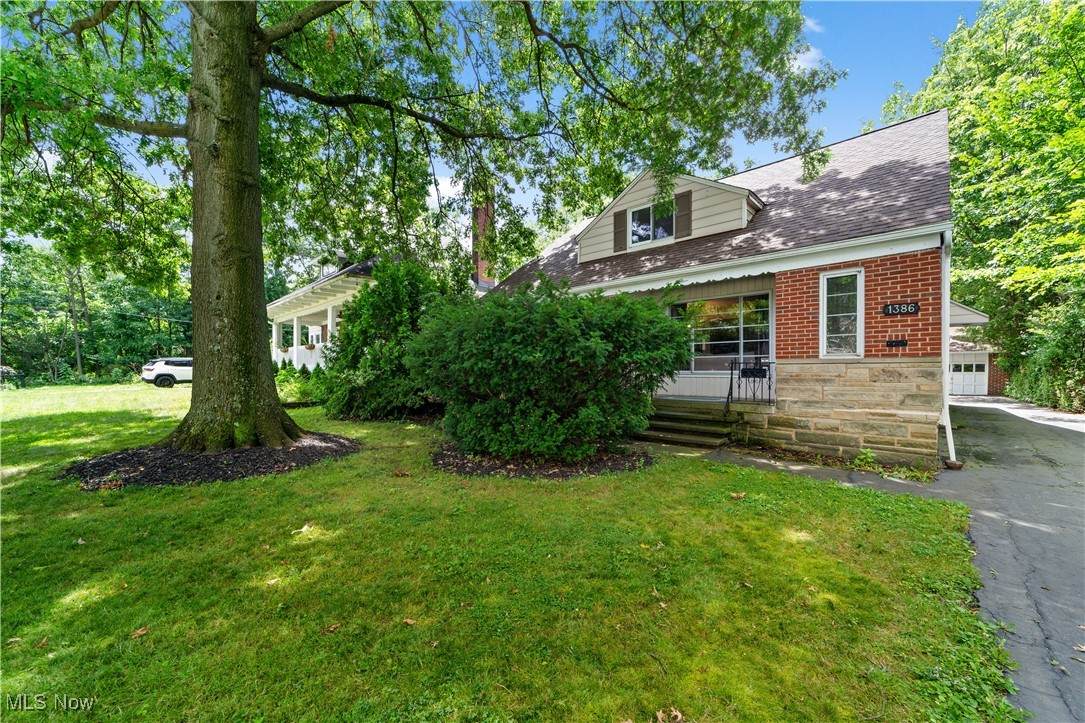 1386 Argonne Road - Photo 1