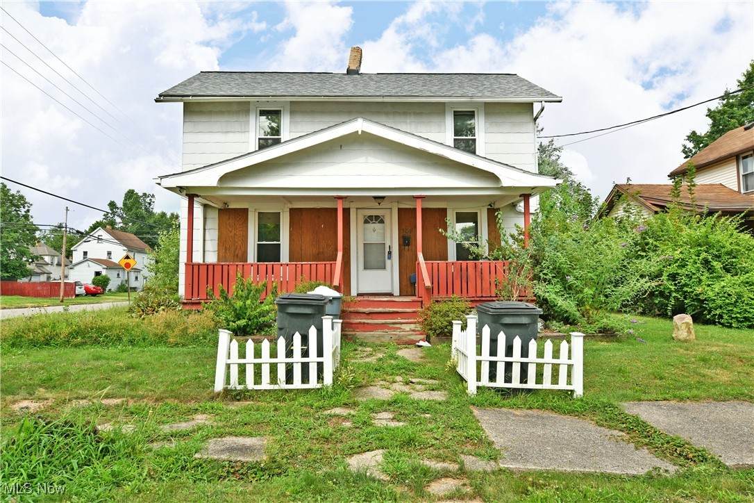 304 Cherry Avenue - Photo 1