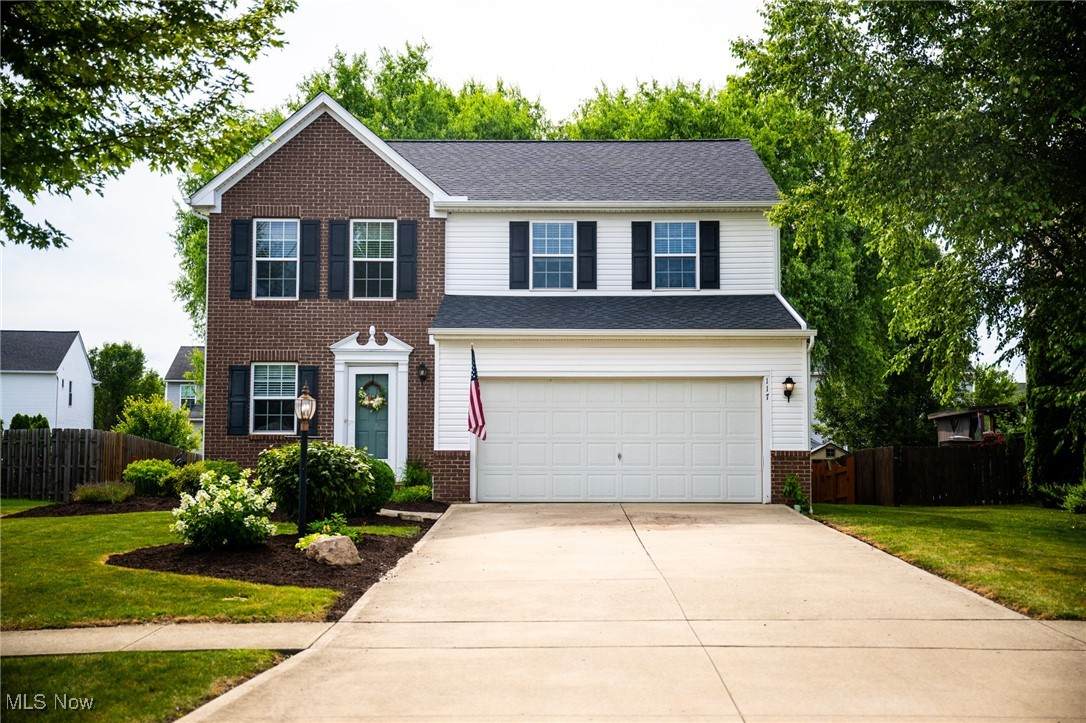117 Fallingrock Way - Photo 1