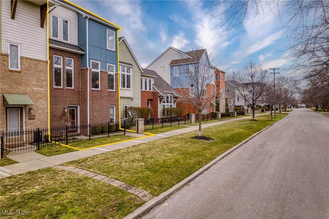 2280 City View Drive - Photo 1