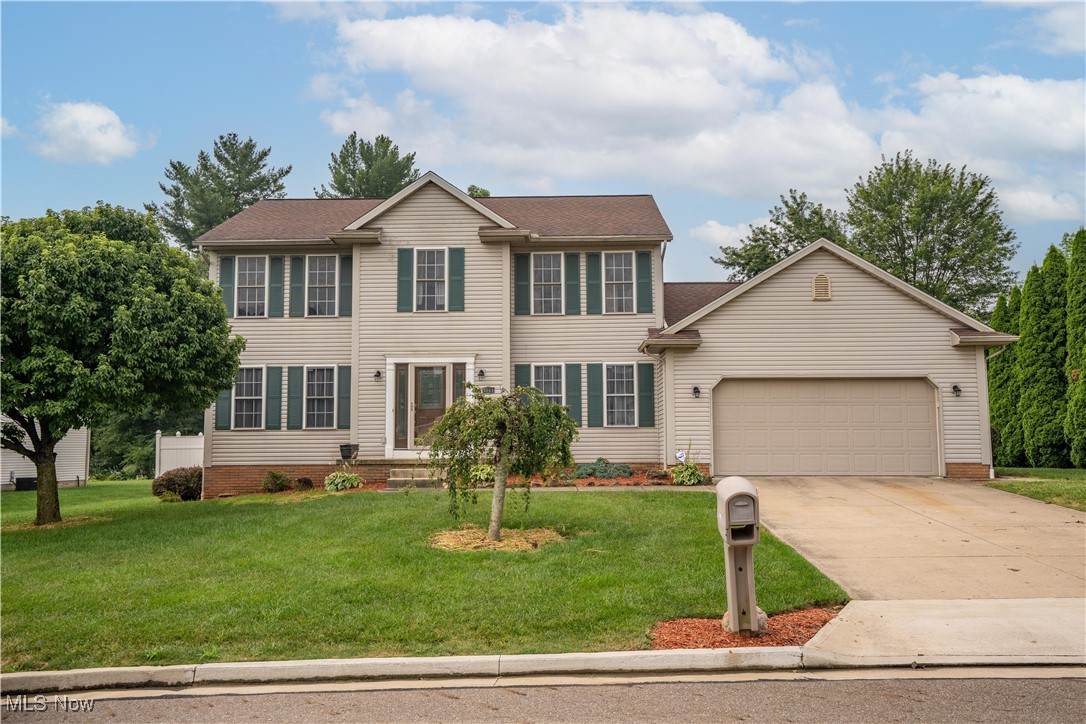 3069 Castle Circle - Photo 1
