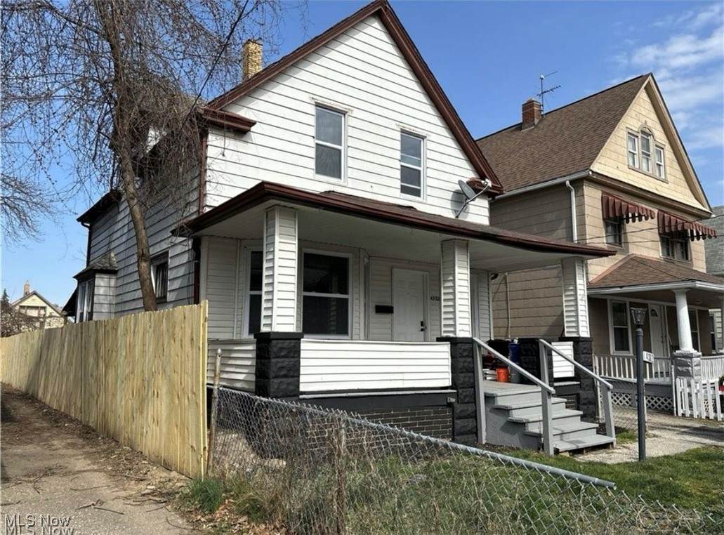 4302 Daisy Avenue - Photo 1