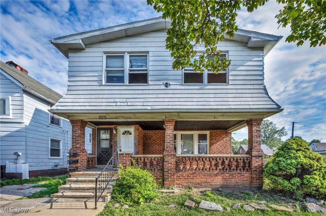 18715 Mohawk Avenue - Photo 1