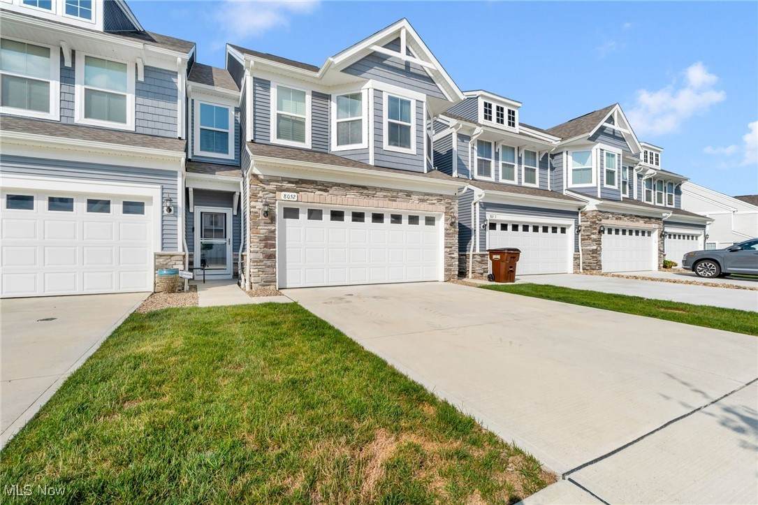 805 Dipper Lane - Photo 1