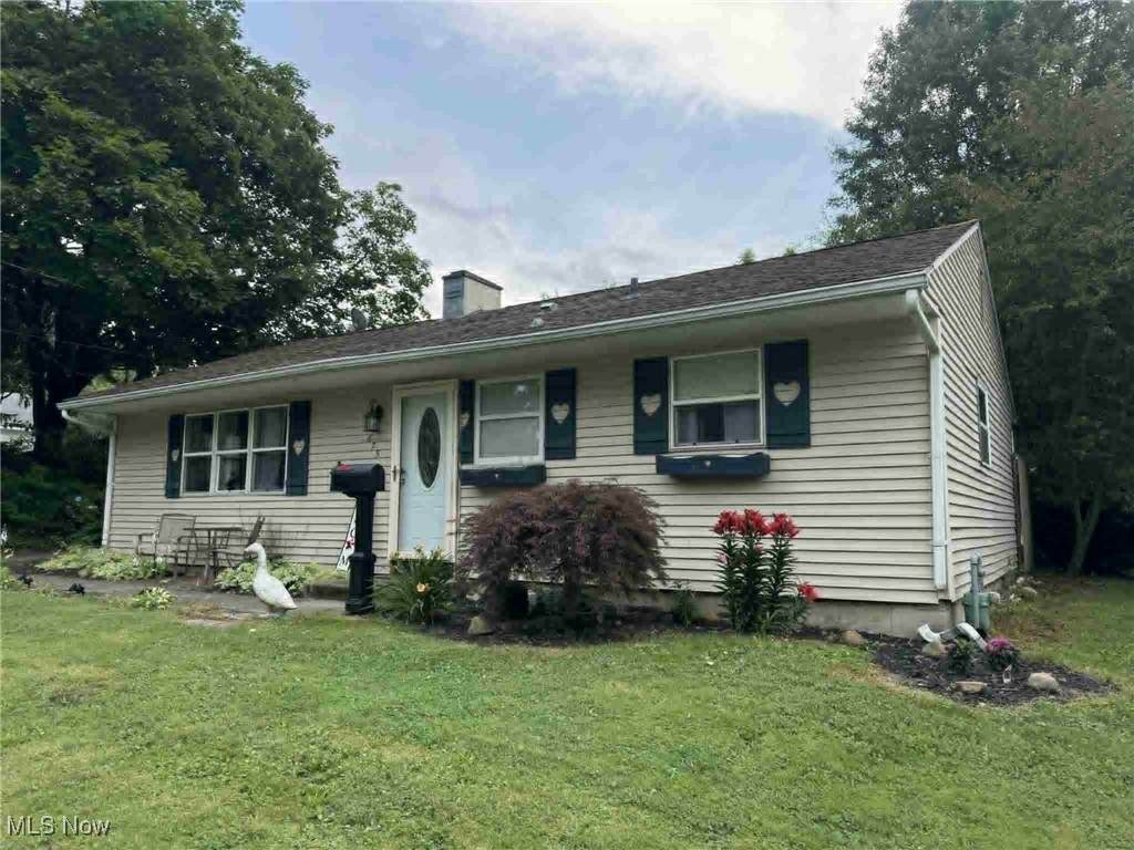 675 8th Street - Photo 1