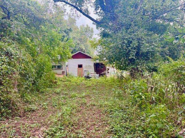 916 Chestnut Street - Photo 1