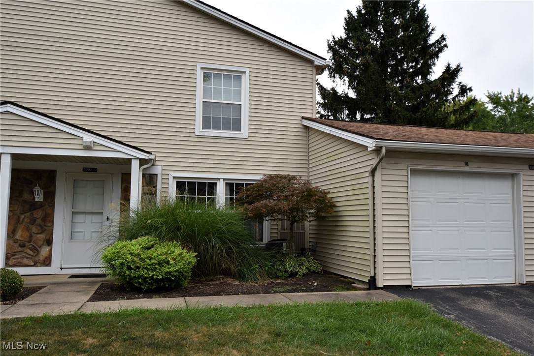 3093 Ivy Hill Circle - Photo 1