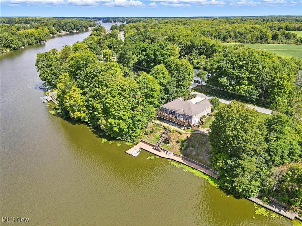 1437 Lake Vue Drive - Photo 1