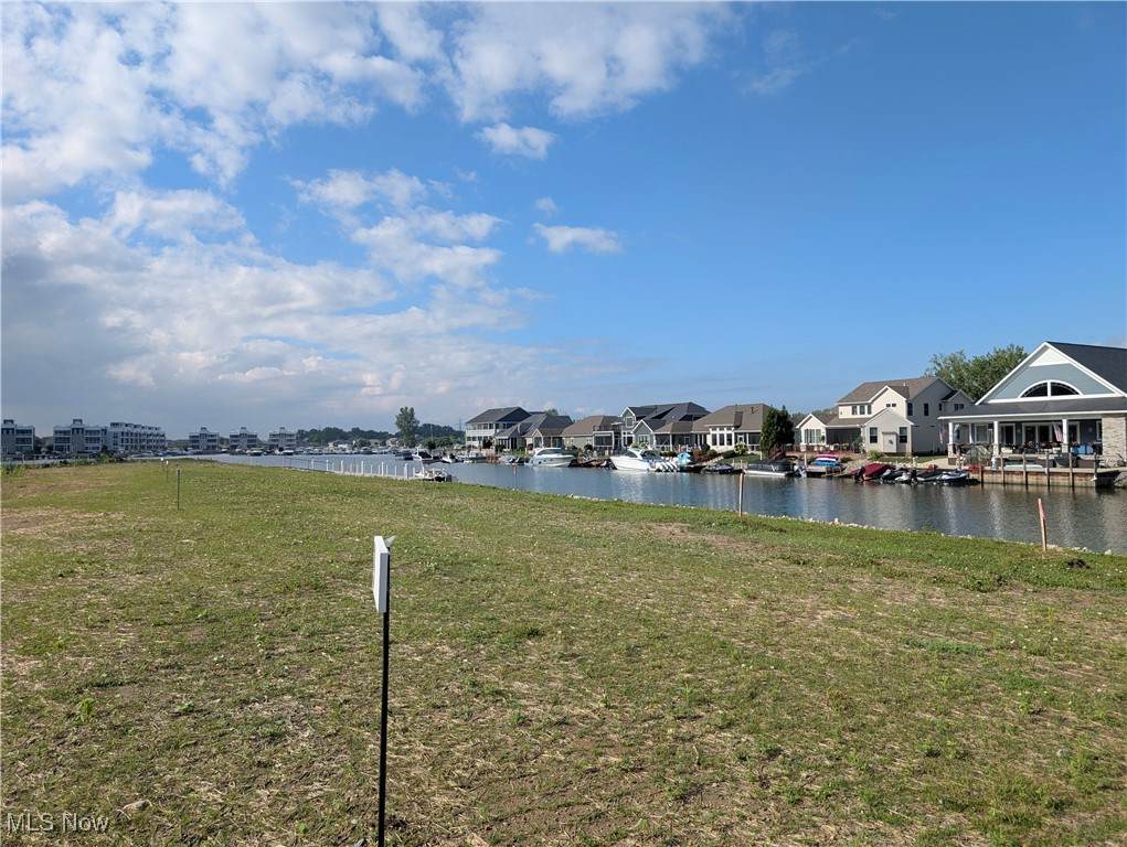 2360 Yacht Club Lane - Photo 1