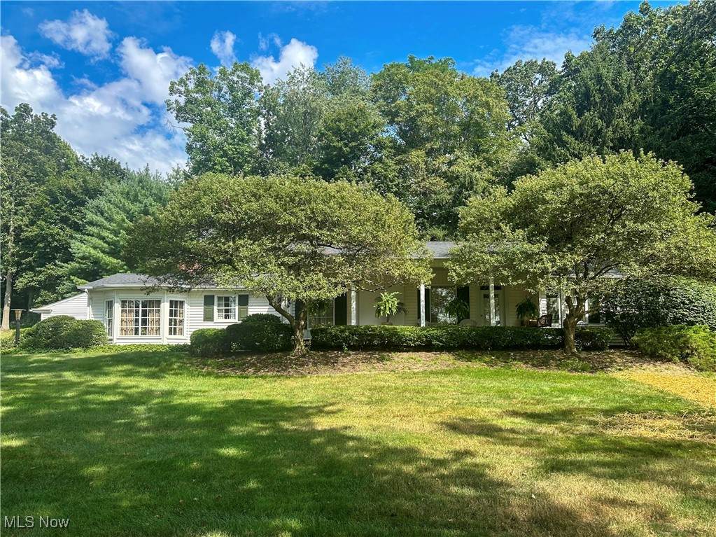 8454 Hunters Trail - Photo 1