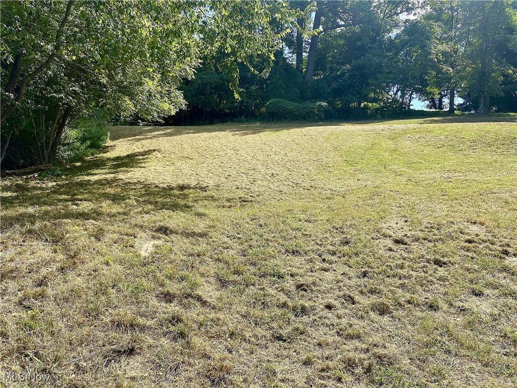 00 Broad Street - Photo 1