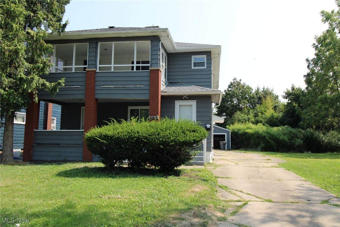 141 Wesley Avenue - Photo 1