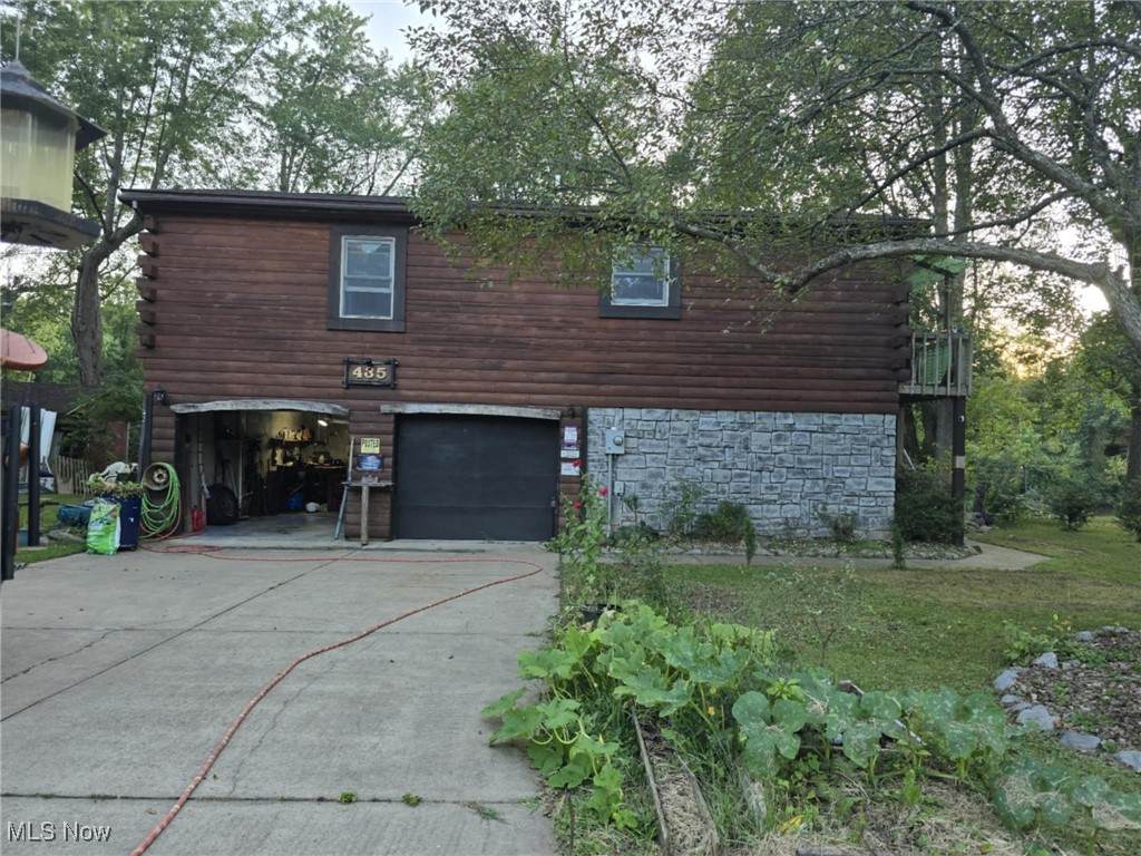 435 Emerick Lane - Photo 1