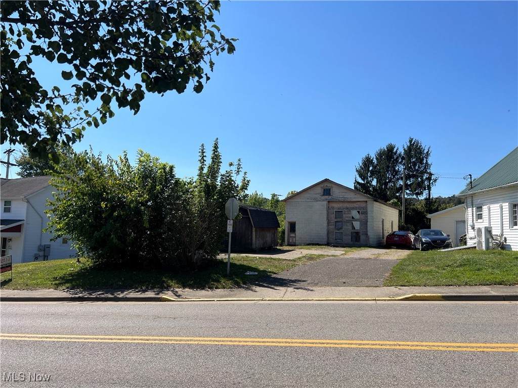 1960 Broadway Street - Photo 1