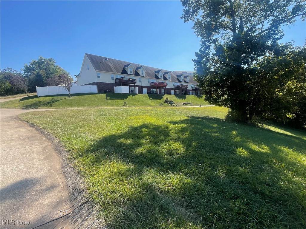  Pointe West Court - Photo 1