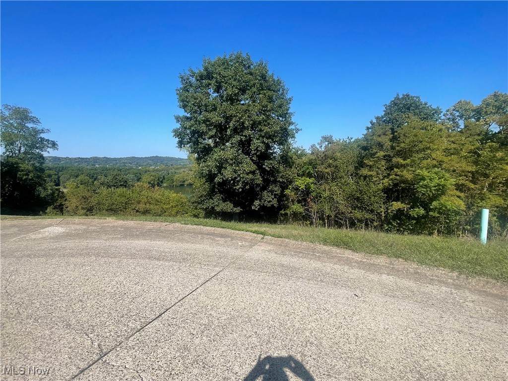  Pointe West Court - Photo 1