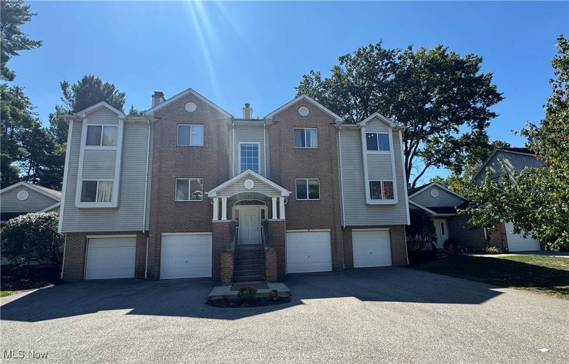 344 Village Pointe Drive - Photo 1