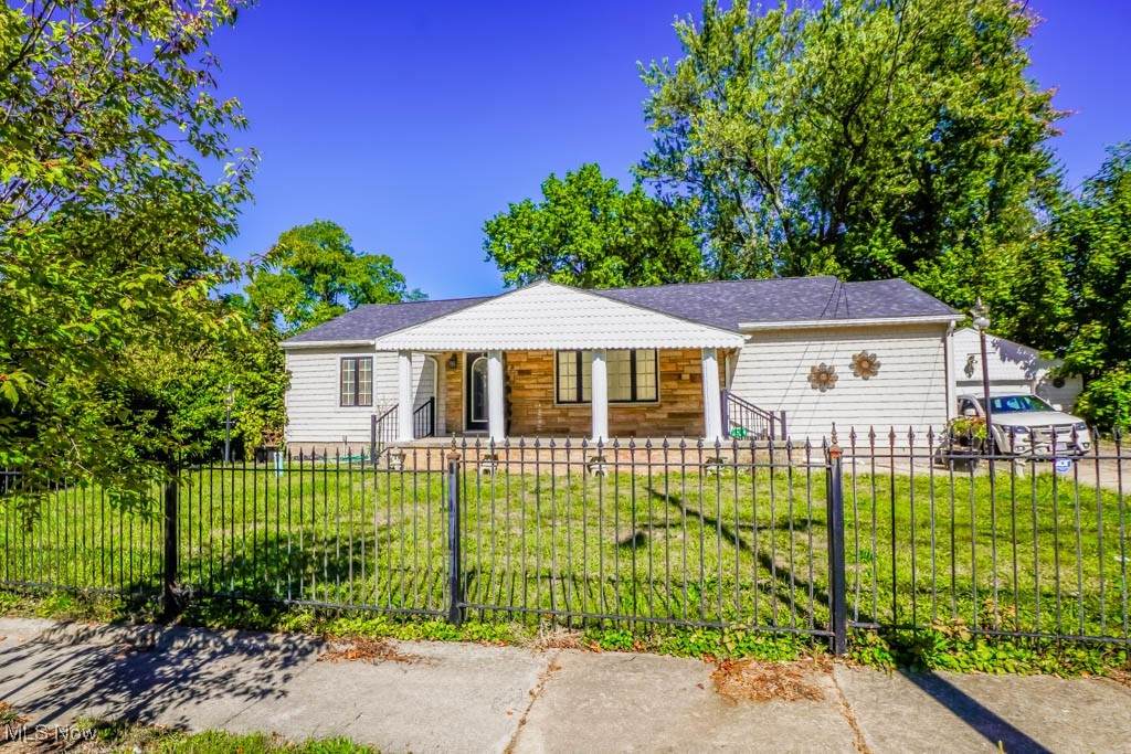 955 Fess Avenue - Photo 1