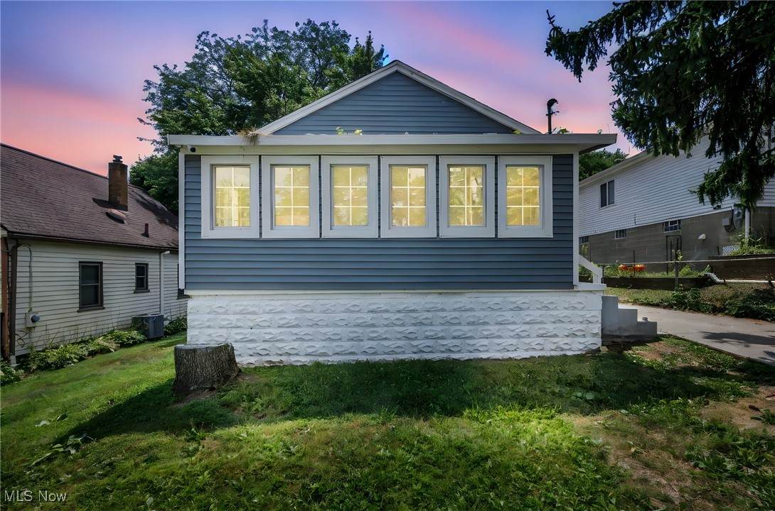 364 Rexford Street - Photo 1