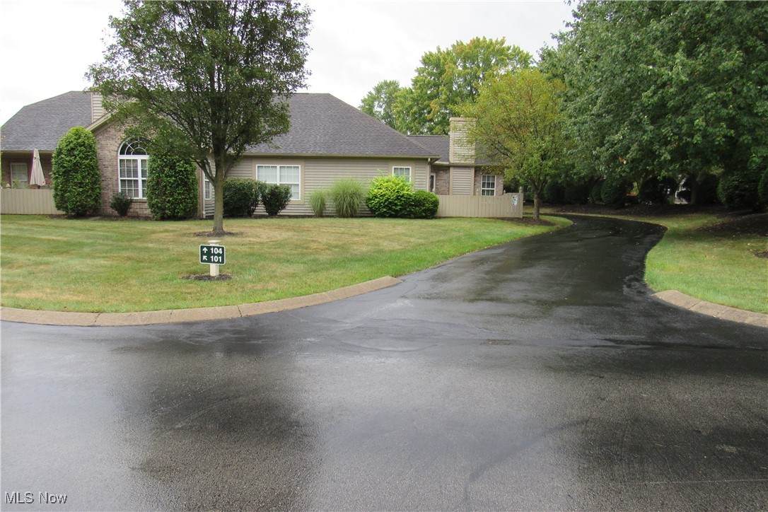 101 Willow Brook Drive - Photo 1