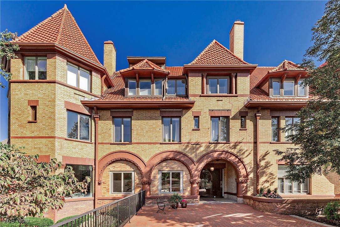 23200 Lake Road - Photo 1