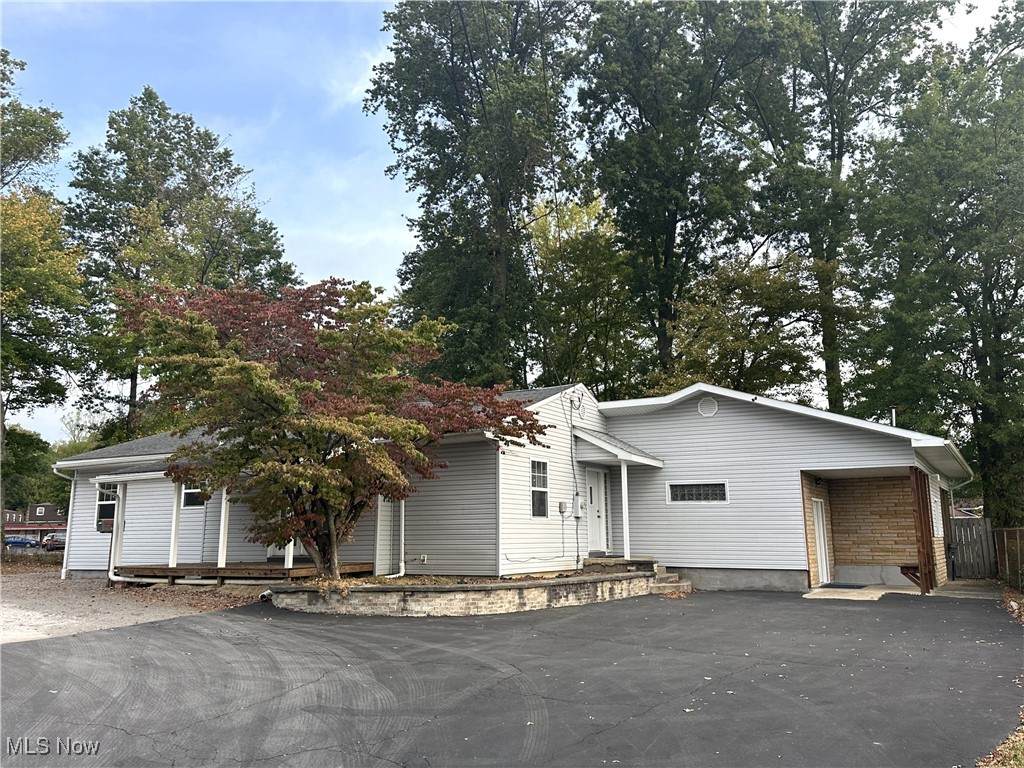 3000 Parkman Road - Photo 1