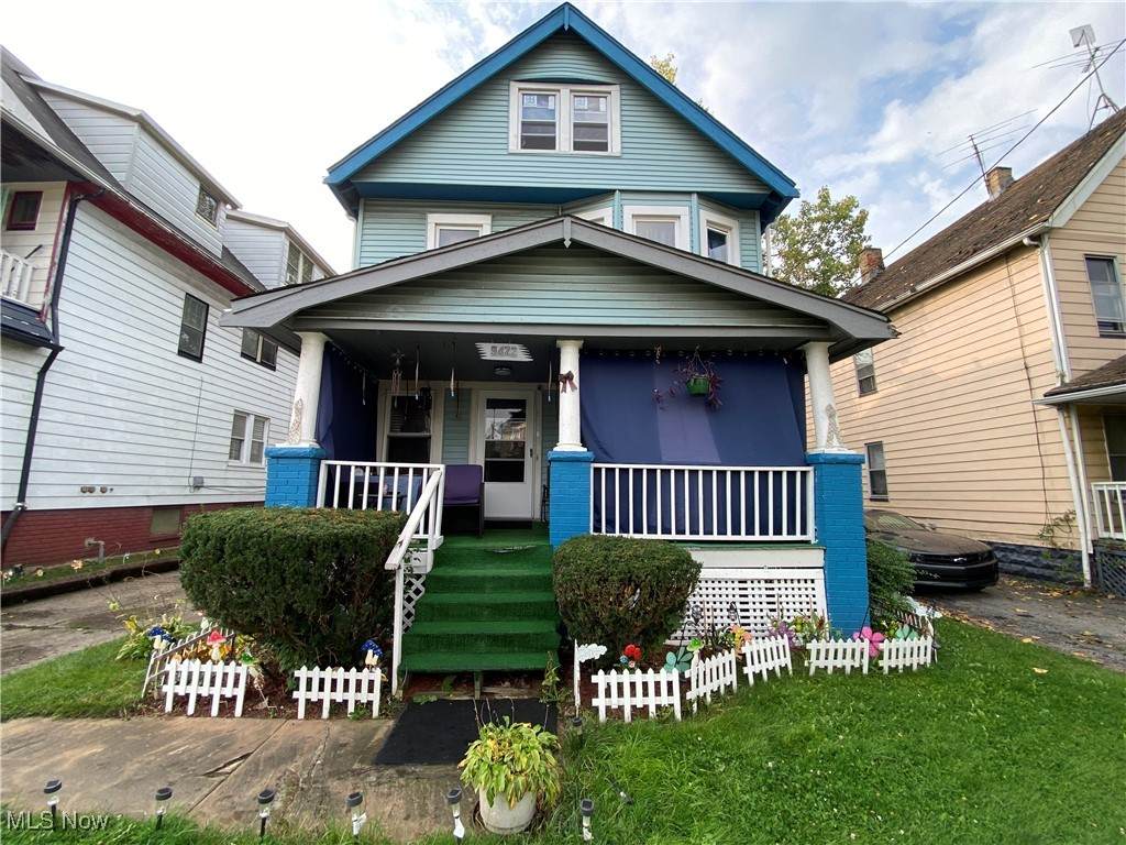 9422 Dickens Avenue - Photo 1