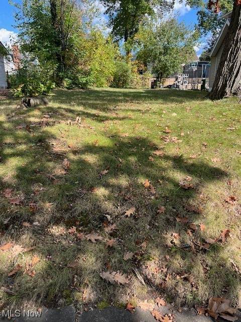 589 Glendora Avenue - Photo 1